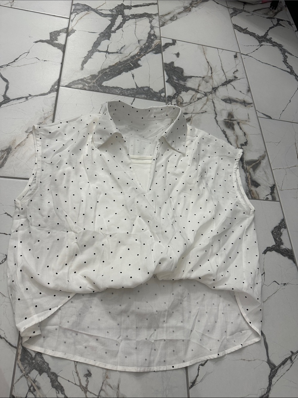 Sleeveless White Polka Dot Collared Top set